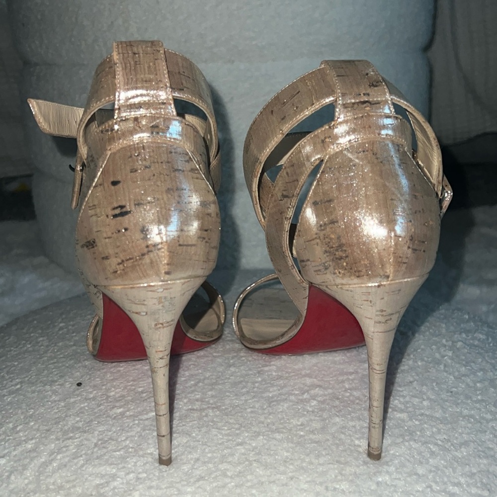 Christian Louboutin gold sandals - Picture 4 of 7